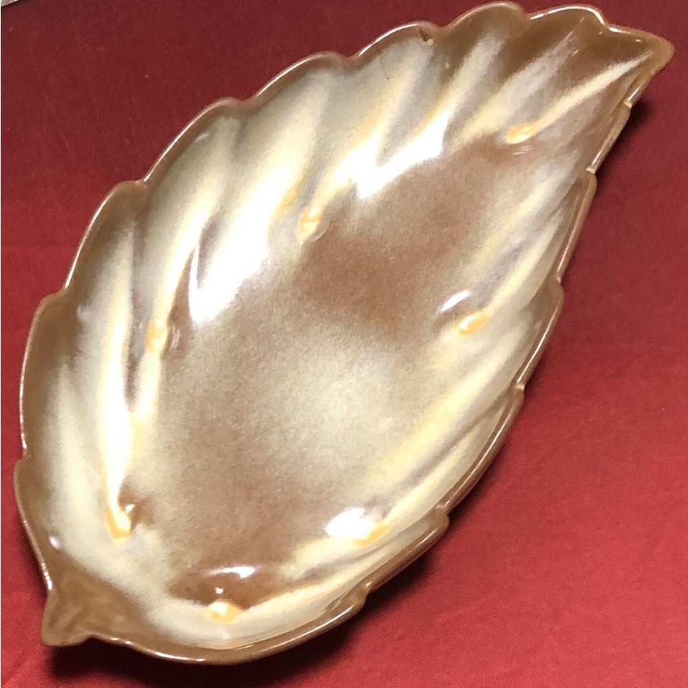 Frankoma Vintage Pottery Leaf Centerpiece/Tray/Dish #226 12” Long